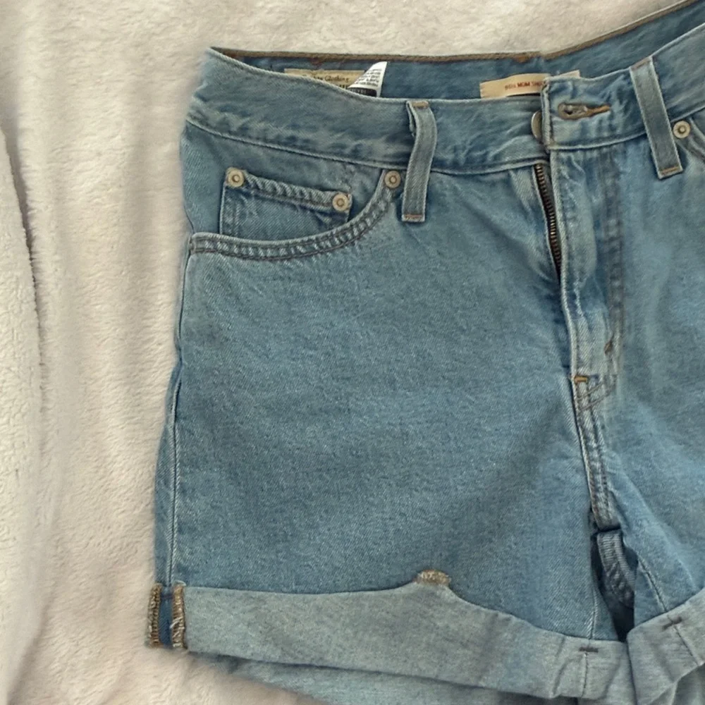 Levi's Light Blue Jean Shorts - Picture 5 of 6